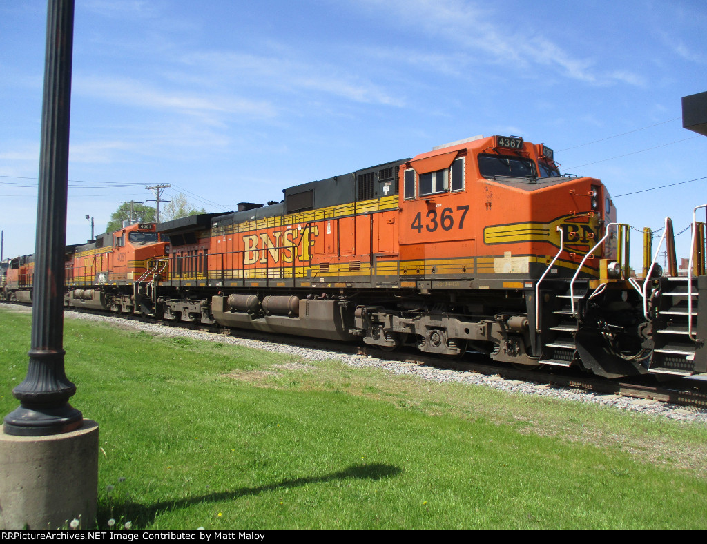 BNSF 4367